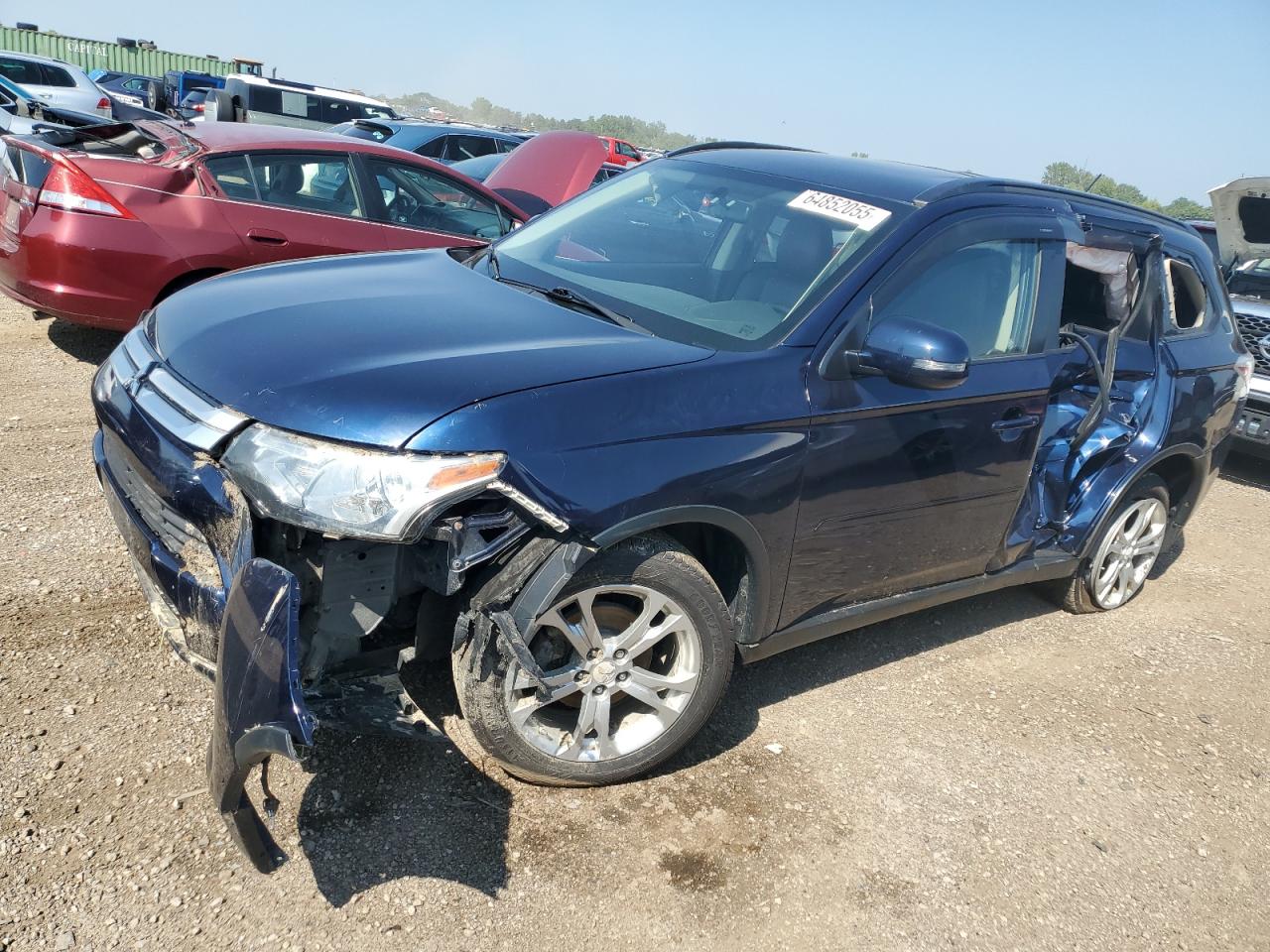 MITSUBISHI OUTLANDER SE