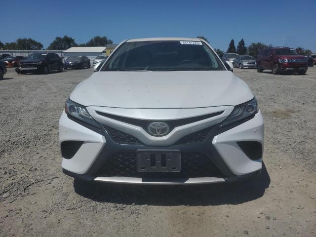 2018 TOYOTA CAMRY XSE 4T1B61HK6JU038244