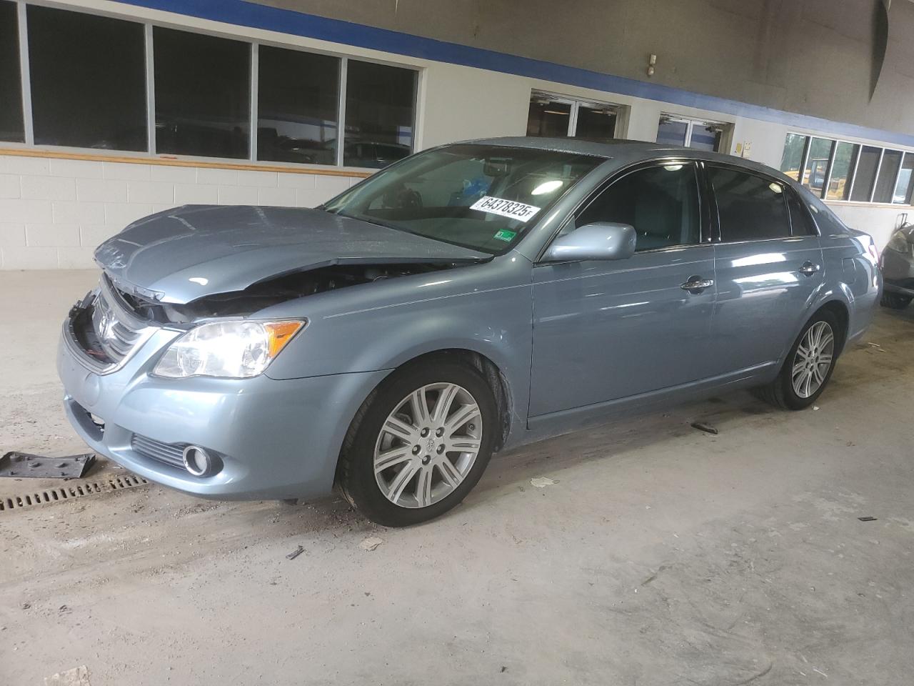 TOYOTA AVALON XL