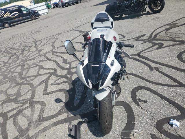 2025 HONDA CBR600 RR JH2PC40H5SK200051