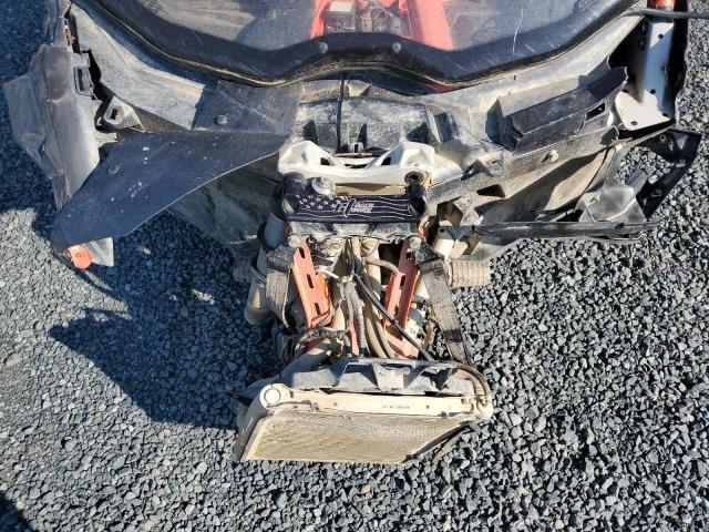 2021 CAN-AM MAVERICK X 3JBVVAV43MK000617