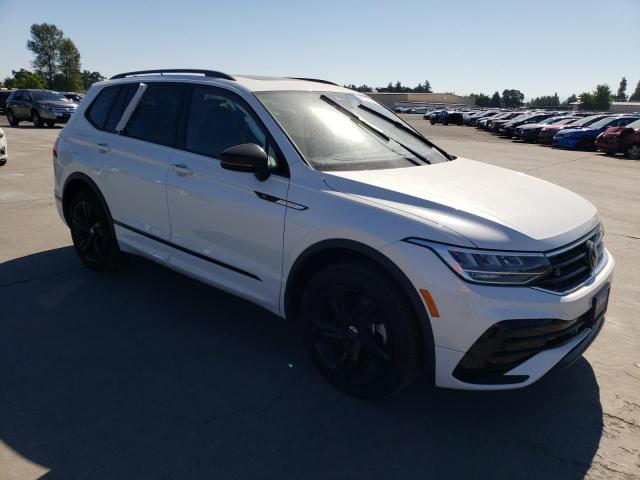 2024 VOLKSWAGEN TIGUAN SE 3VV8B7AX4RM209657