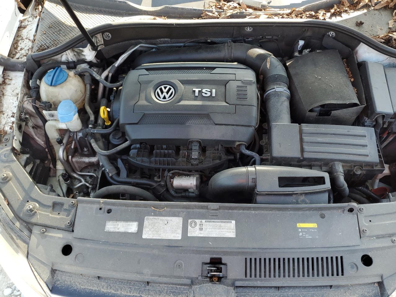 VOLKSWAGEN PASSAT SE