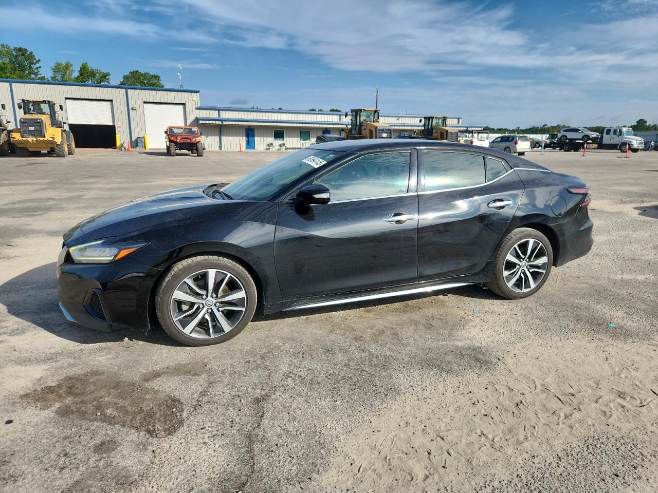 NISSAN MAXIMA S