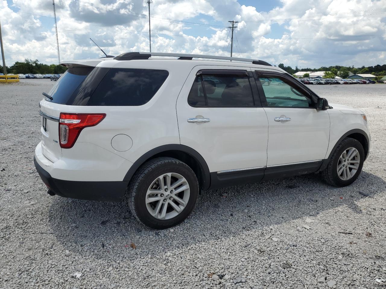 FORD EXPLORER XLT