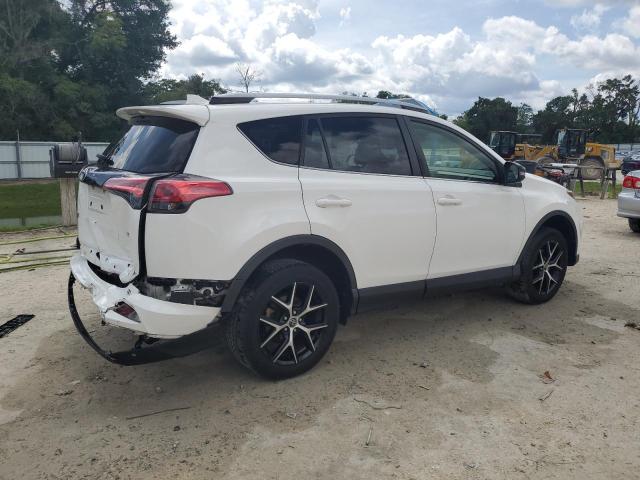 2018 TOYOTA RAV4 SE JTMNFREV9JJ176375