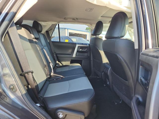 2022 TOYOTA 4RUNNER SR - JTENU5JR9N5983416