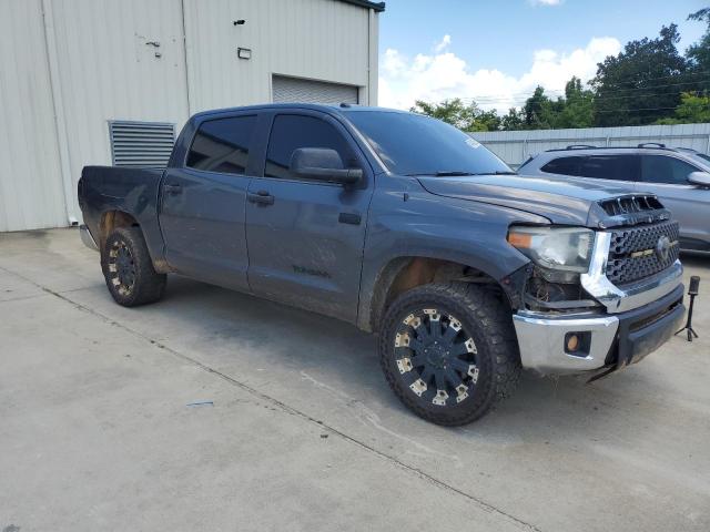 2018 TOYOTA TUNDRA CREWMAX SR5 5TFDW5F15JX696604