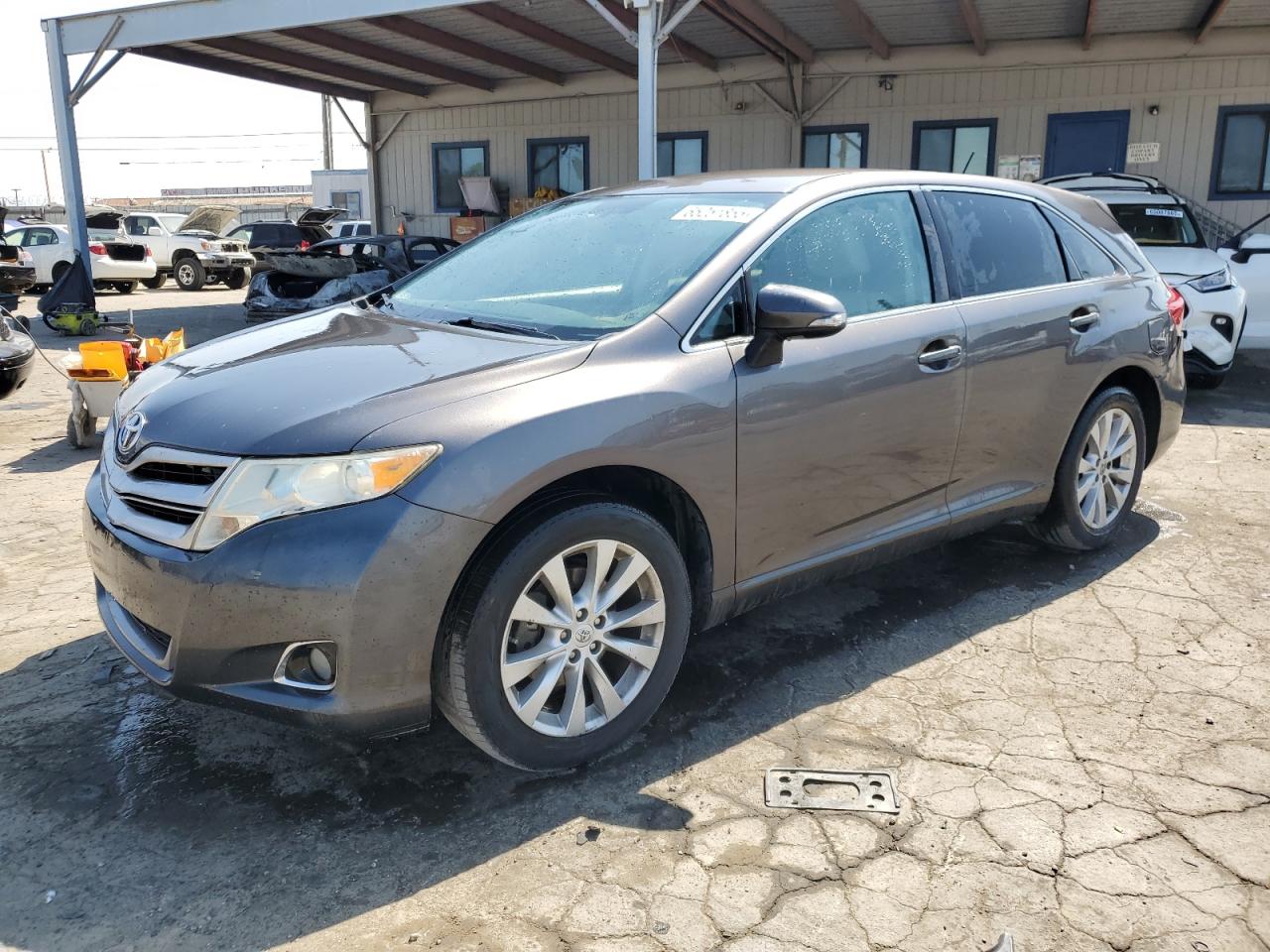 TOYOTA VENZA LE