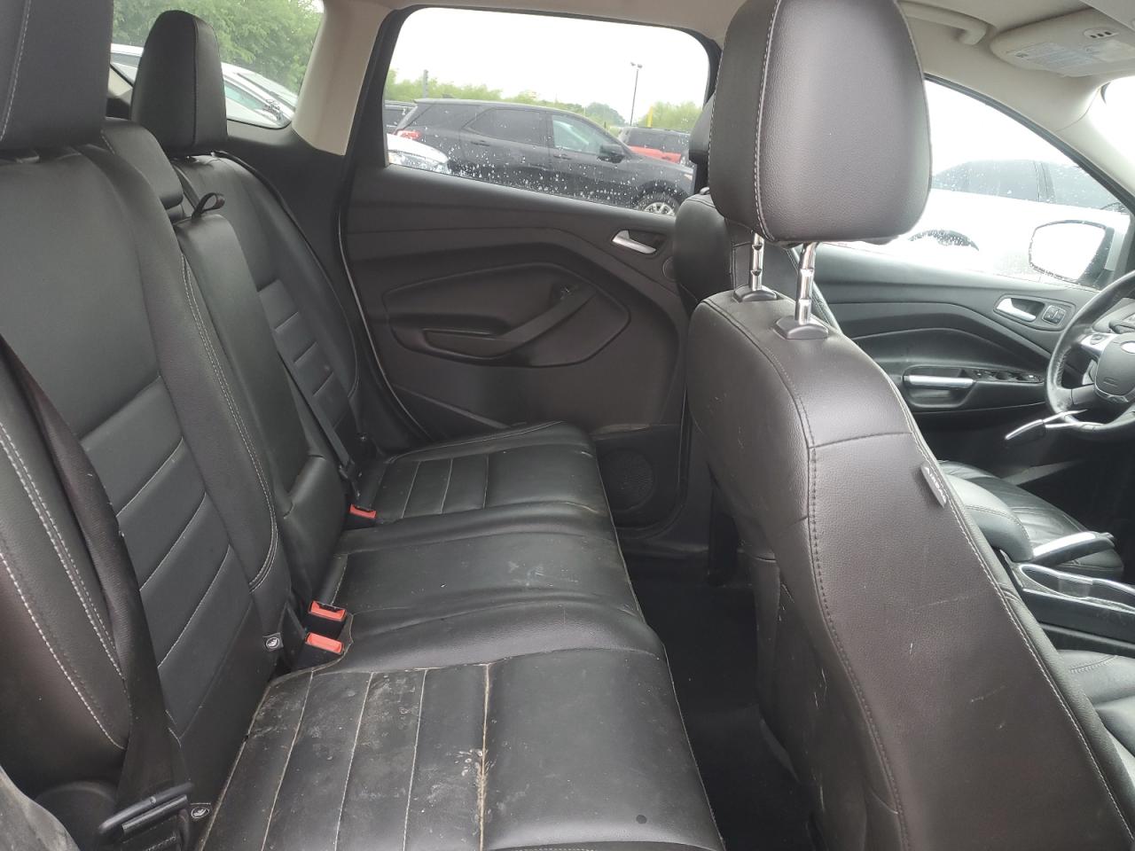 FORD ESCAPE TITANIUM