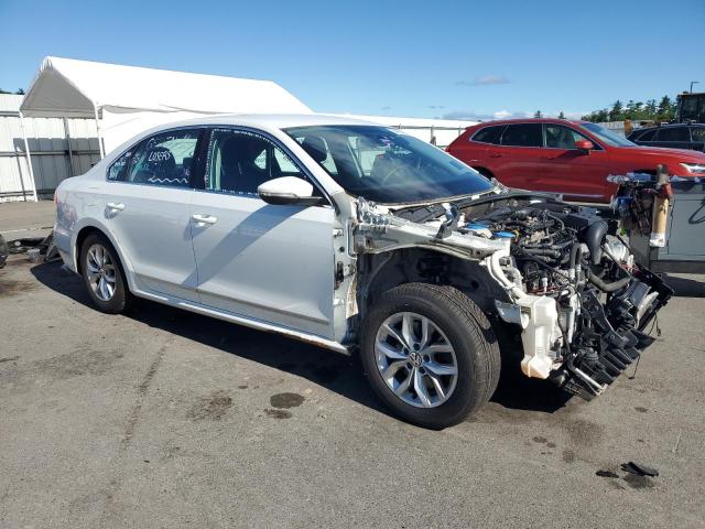 2016 VOLKSWAGEN PASSAT S - 1VWAS7A30GC067185