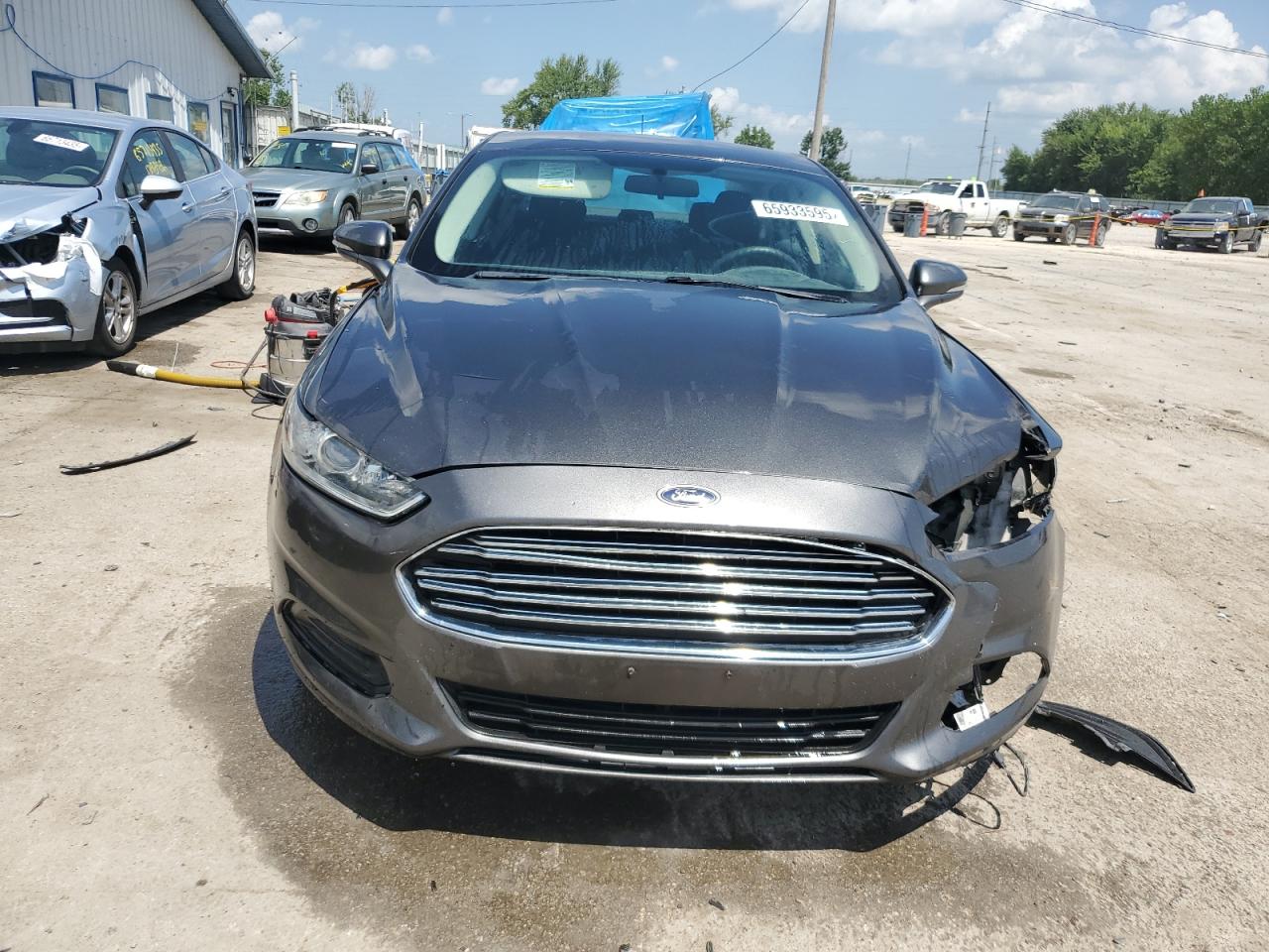 FORD FUSION SE