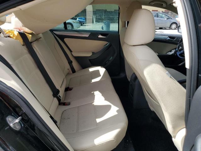 2018 VOLKSWAGEN JETTA SE 3VWDB7AJ5JM221777