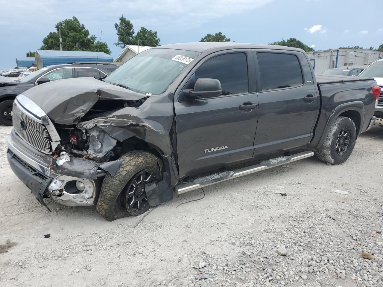 TOYOTA TUNDRA CREWMAX SR5