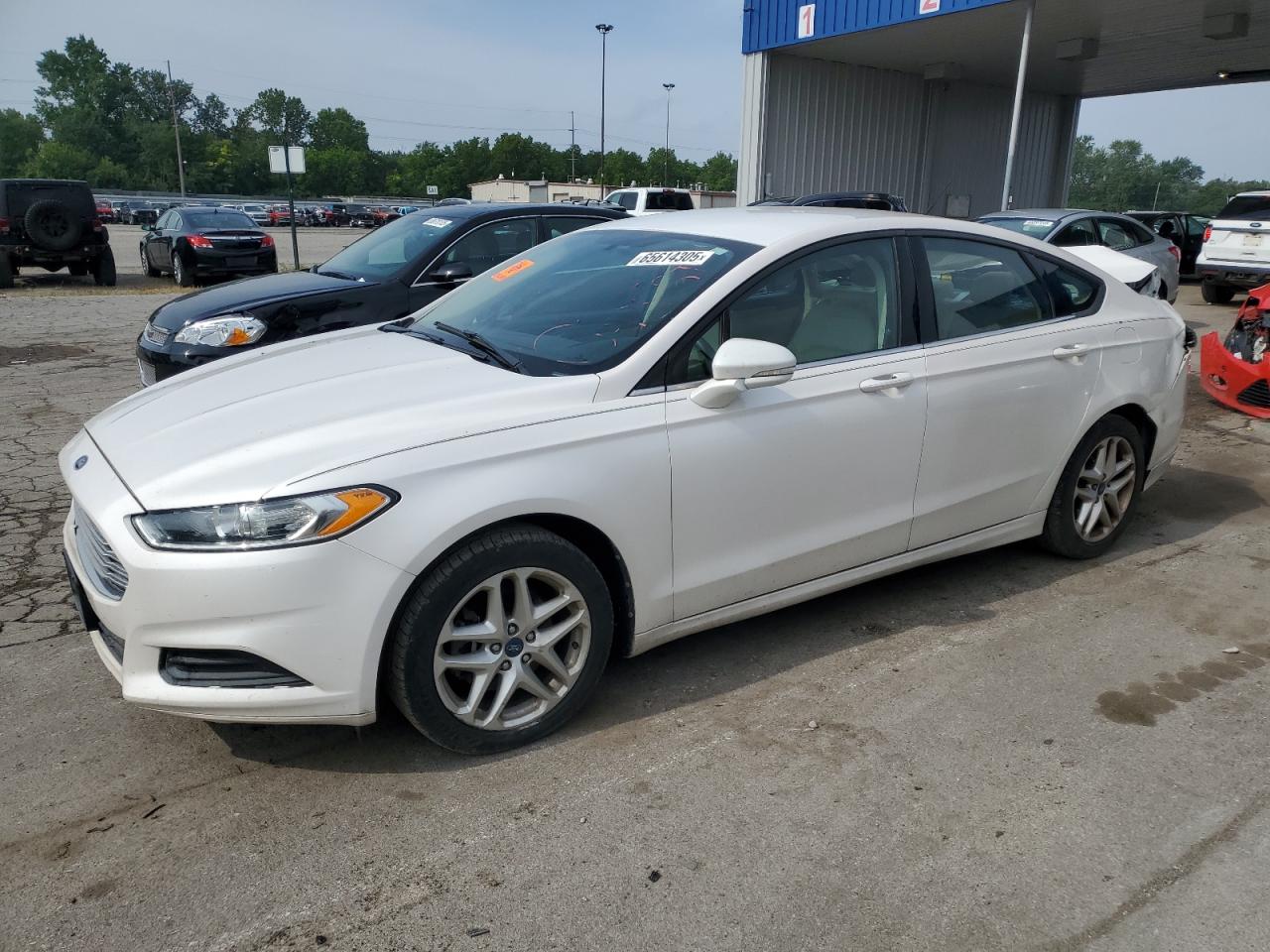 FORD FUSION SE