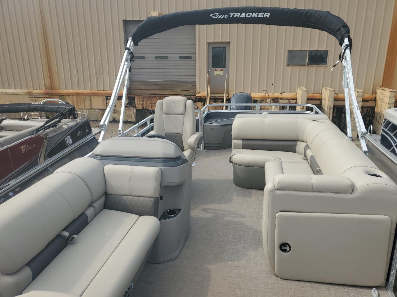 Lot #3277009241 2024 SUN TRACKER BOAT