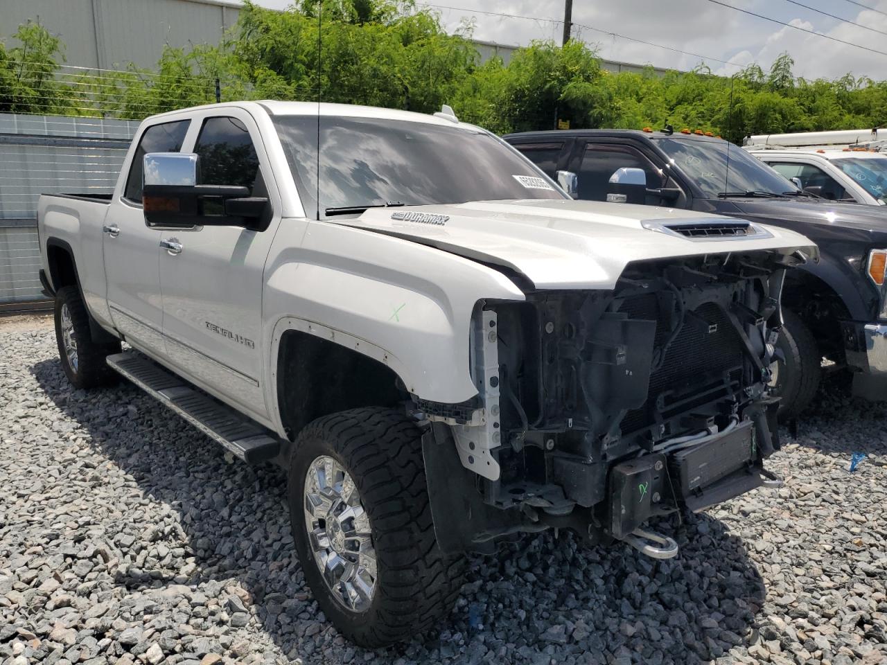 GMC SIERRA K2500 DENALI