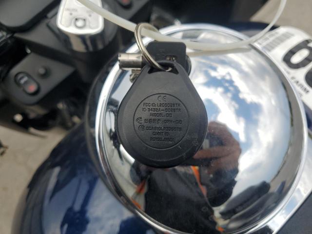 2012 HARLEY-DAVIDSON MC 1HD1KGM1XCB644249