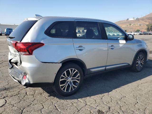MITSUBISHI OUTLANDER 2018 silver  gas JA4AD2A37JJ003075 photo #4
