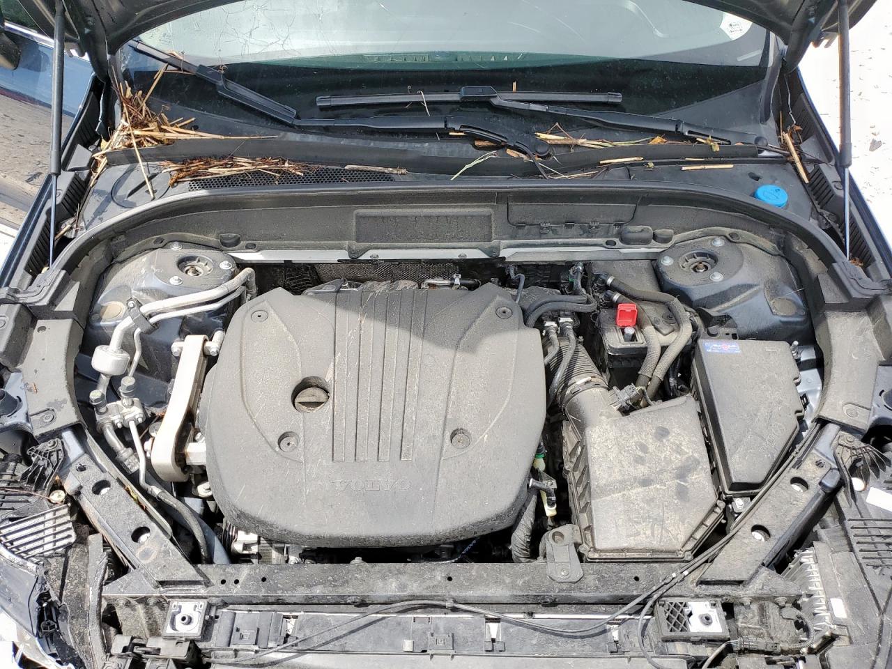 VOLVO XC60 B5 INSCRIPTION