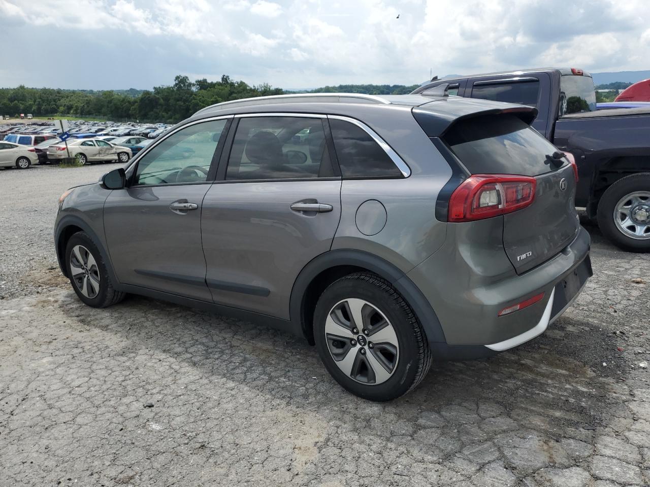 KIA NIRO EX