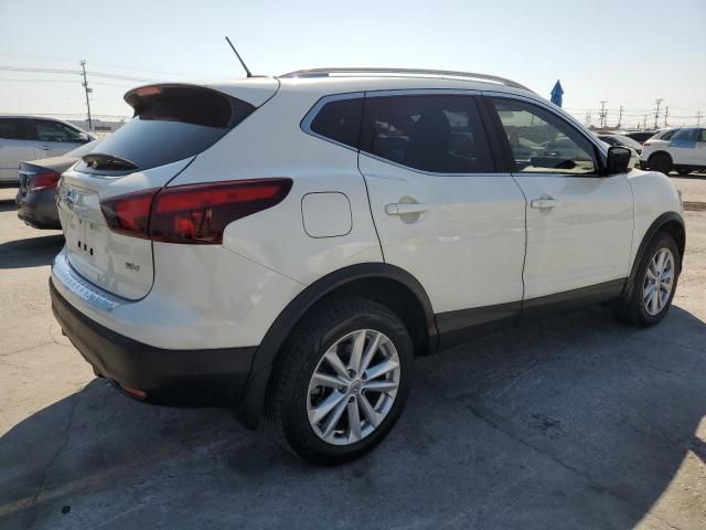 NISSAN ROGUE SPOR 2018 white  gas JN1BJ1CP6JW105714 photo #4