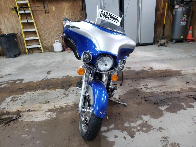 2009 HARLEY-DAVIDSON FLHTCU - 1HD1FC41X9Y618768