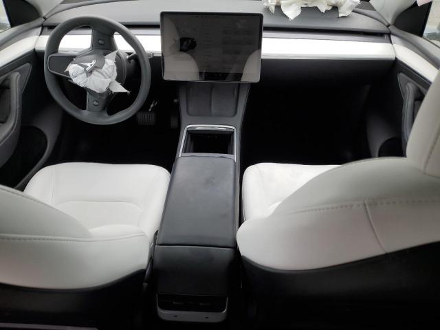 2024 TESLA MODEL Y 7SAYGDED7RF120011