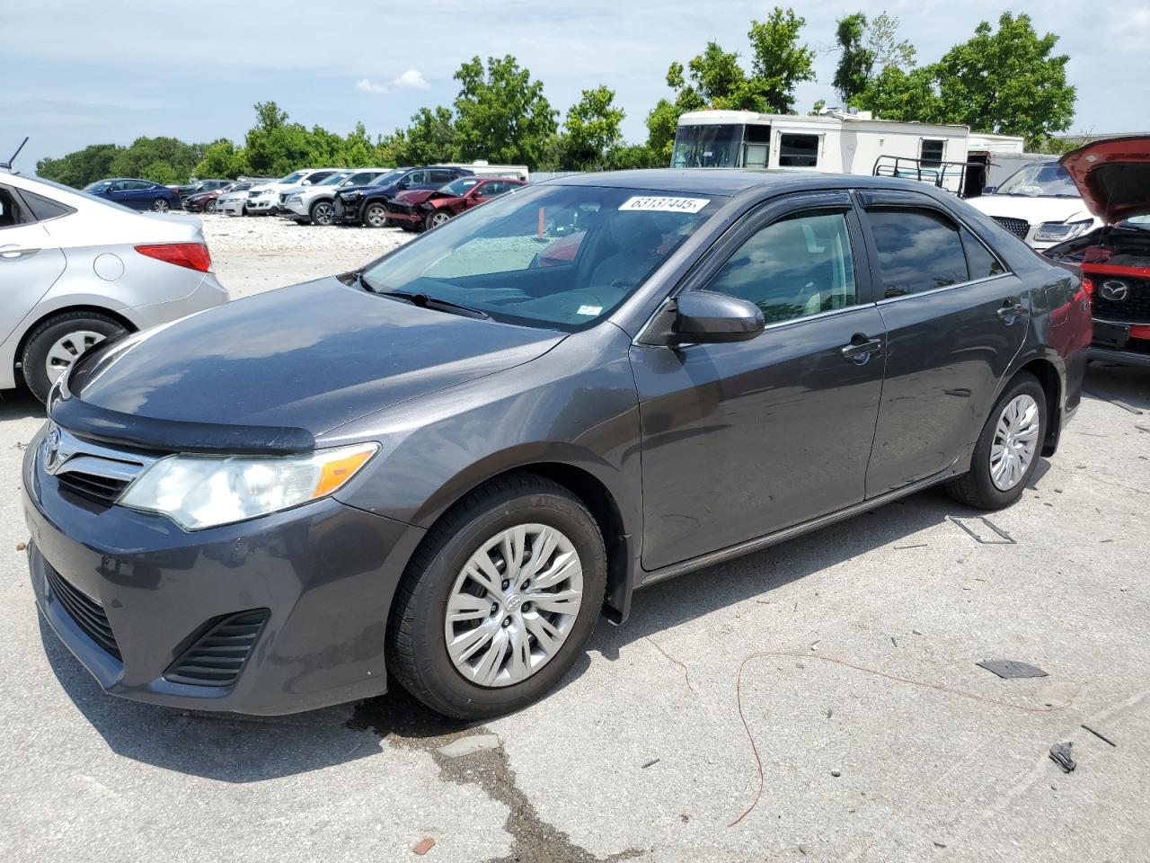 TOYOTA CAMRY BASE