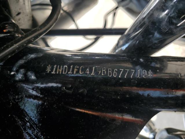 2011 HARLEY-DAVIDSON FLHTCU 1HD1FC419BB677710