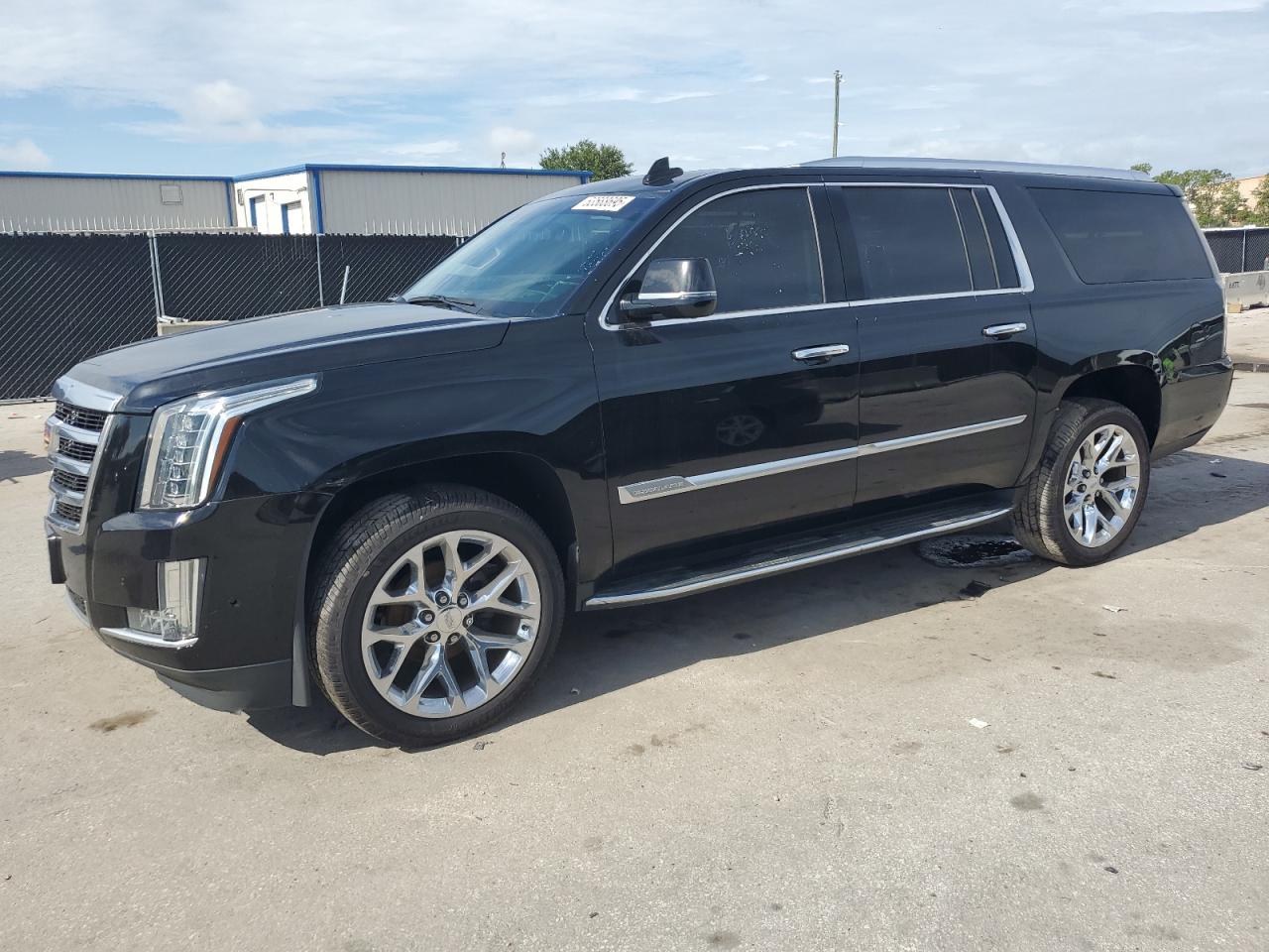 CADILLAC ESCALADE ESV LUXURY