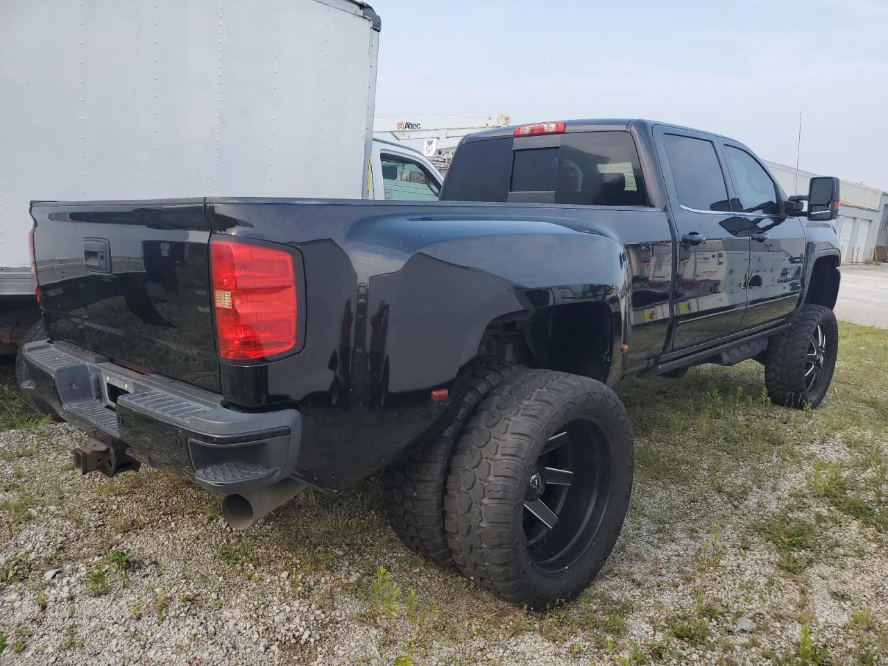 GMC SIERRA K3500 DENALI