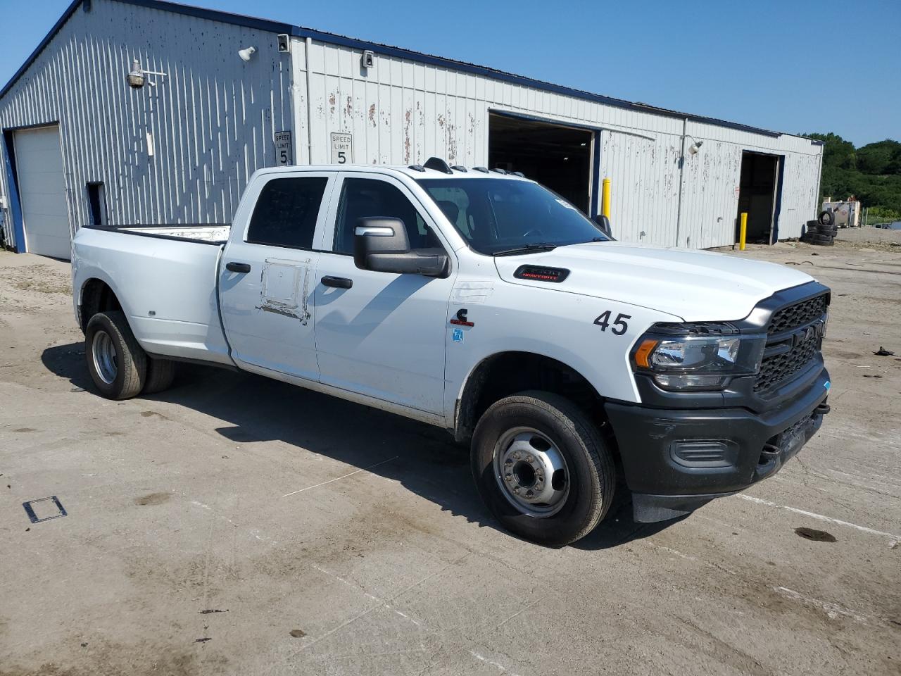 RAM 3500 TRADESMAN
