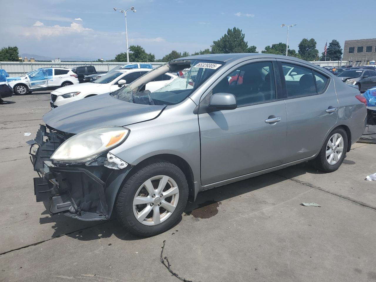 NISSAN VERSA S