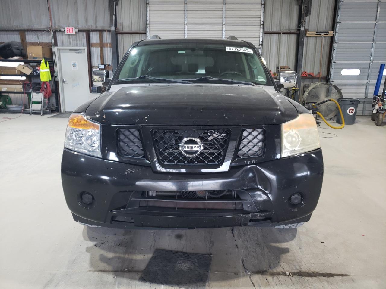 NISSAN ARMADA SV