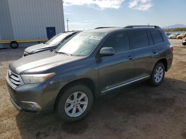 TOYOTA HIGHLANDER