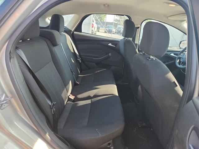2015 FORD FOCUS SE - 1FADP3K20FL373727