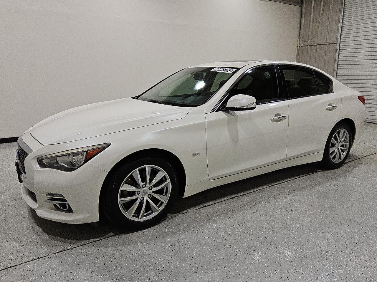 INFINITI Q50 PREMIUM