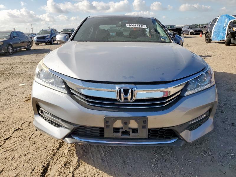 1HGCR2F80HA226400 2017 HONDA ACCORD