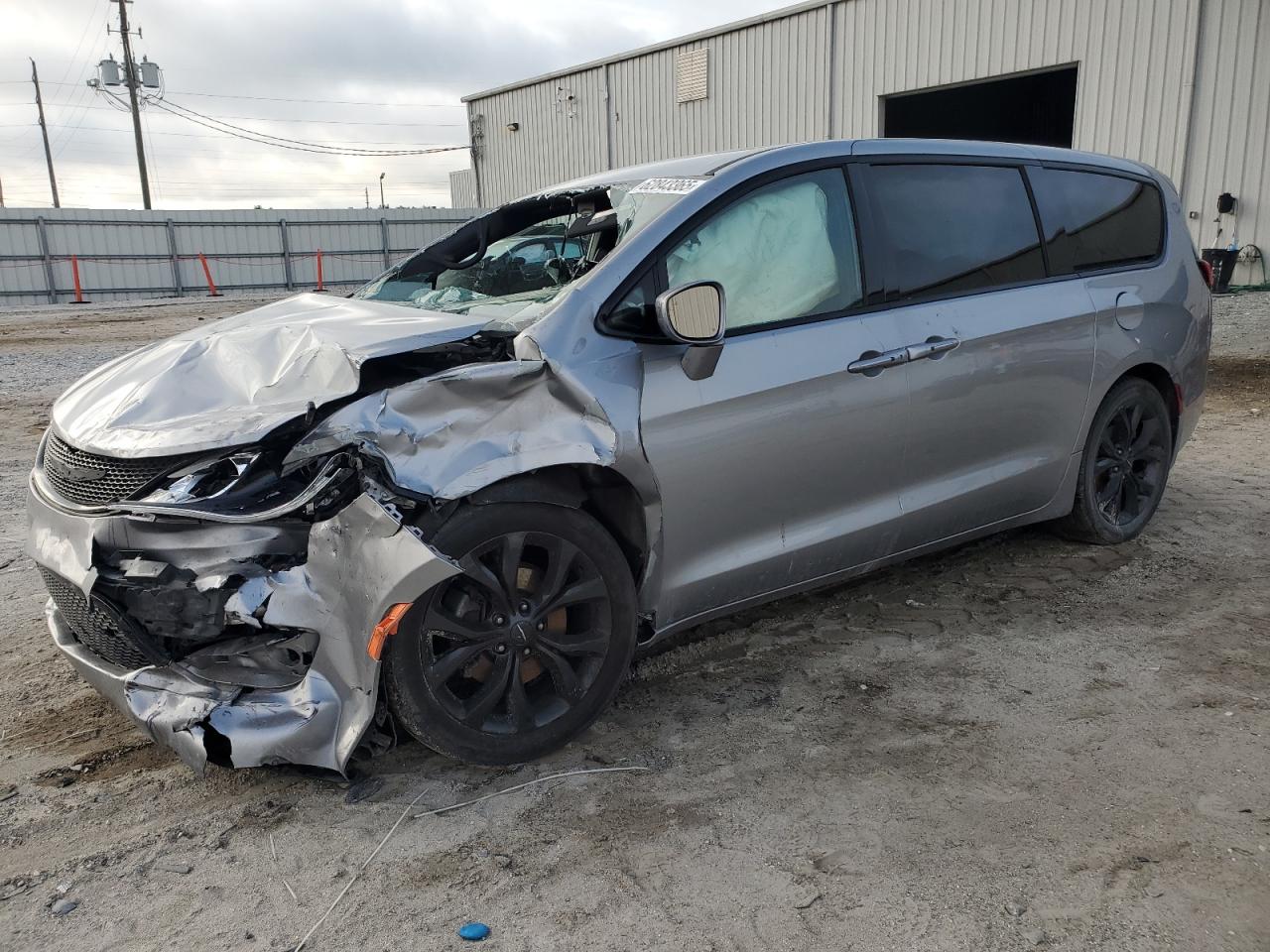 CHRYSLER PACIFICA TOURING