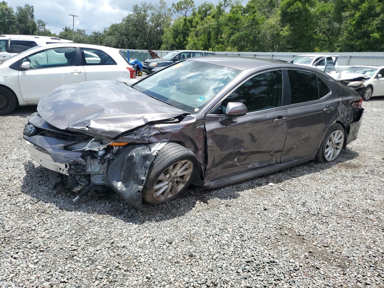 TOYOTA CAMRY LE