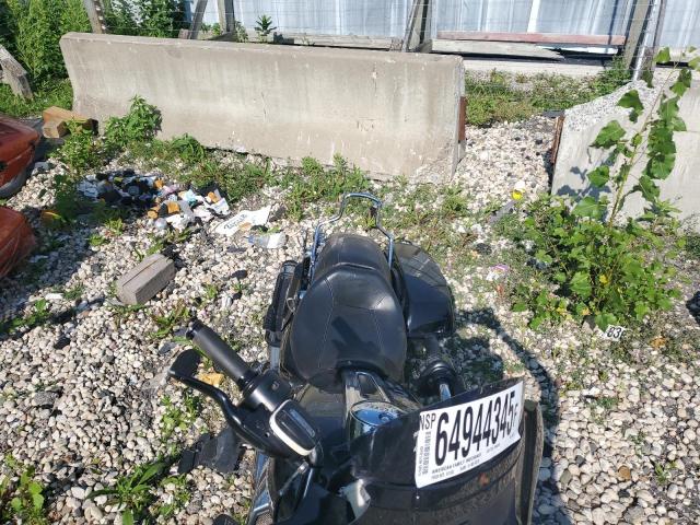 2015 HARLEY-DAVIDSON FLHX STREE 1HD1KBM39FB703476