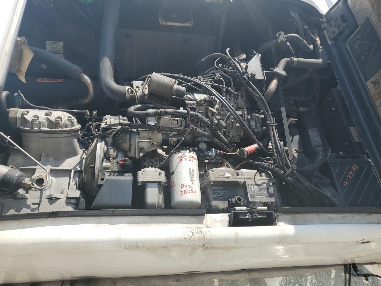 Lot #3208762269 2012 UTILITY VS2RA