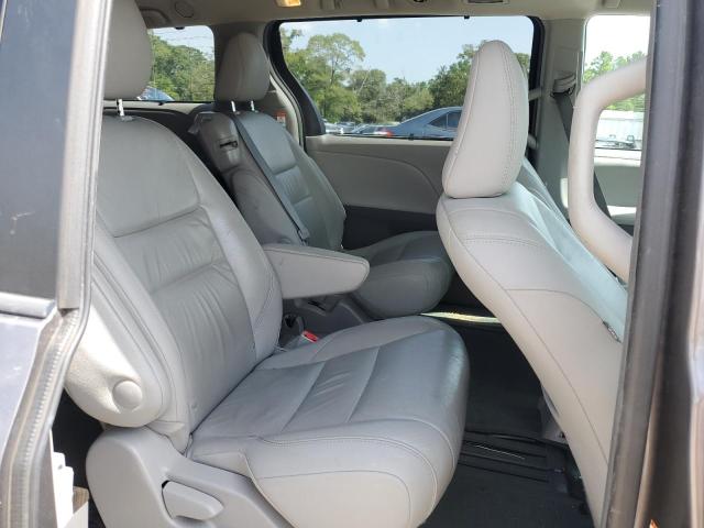 2017 TOYOTA SIENNA XLE 5TDYZ3DC7HS816145