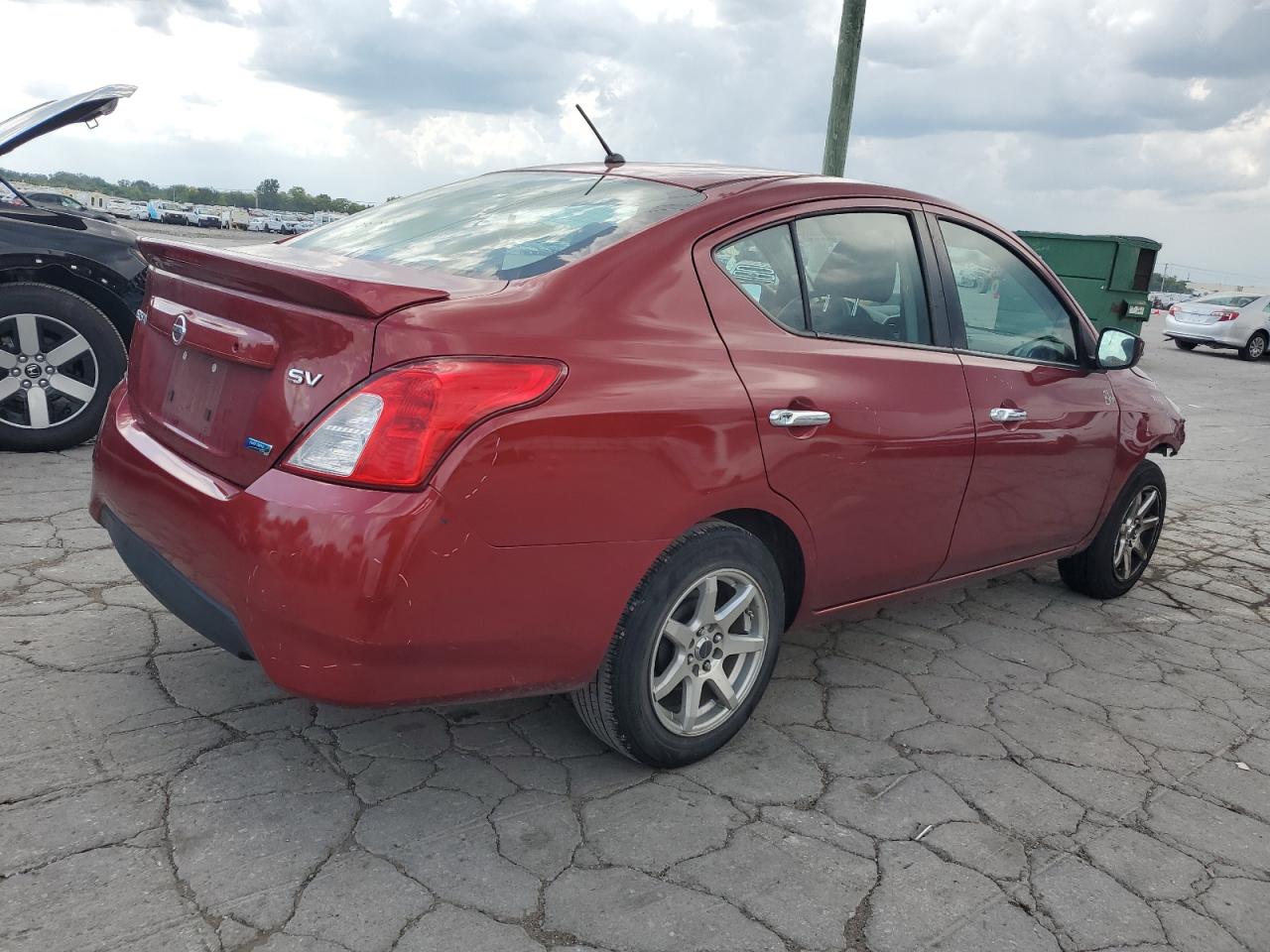 Lot #3311653264 2016 NISSAN VERSA S