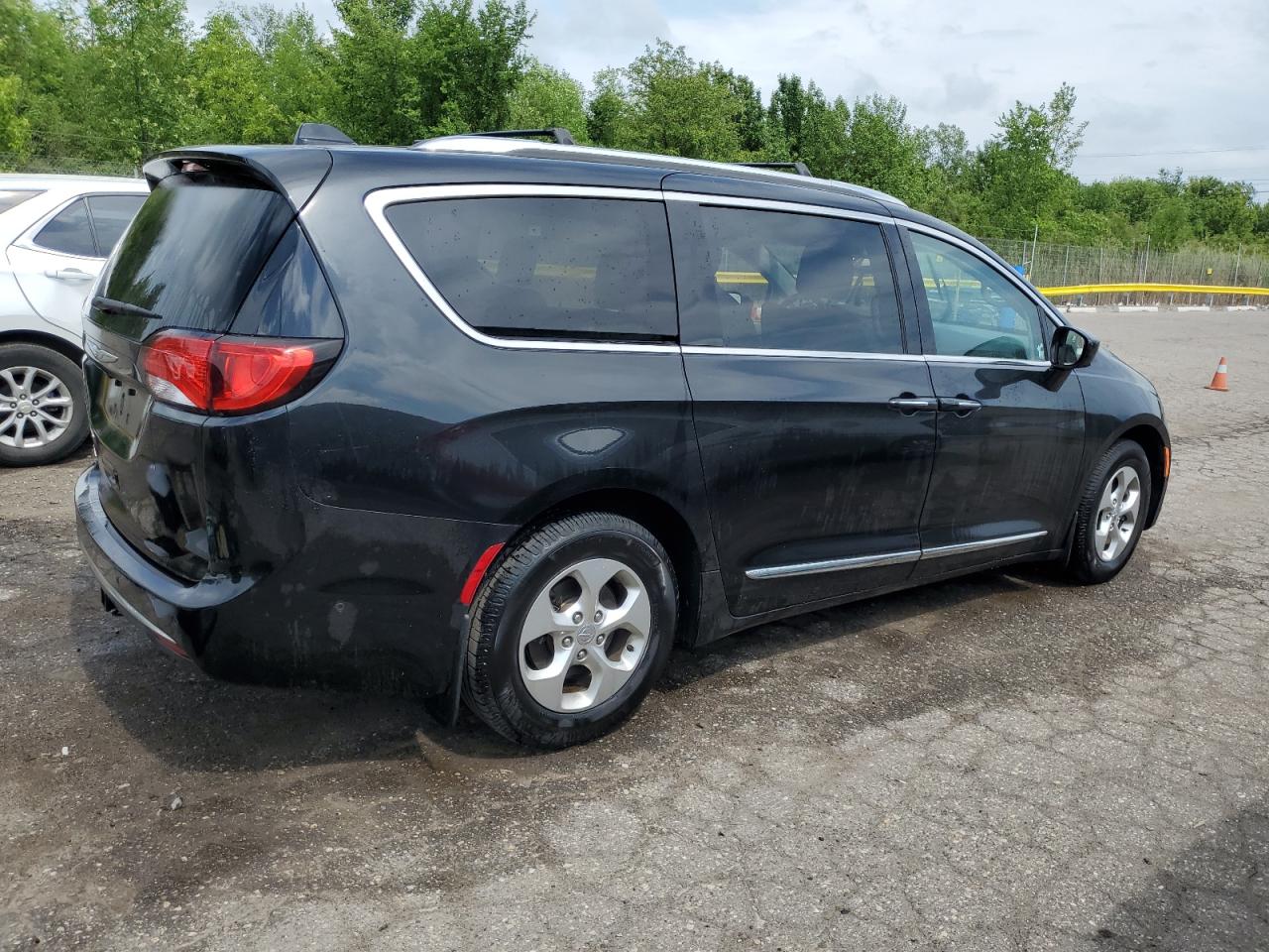 CHRYSLER PACIFICA TOURING L PLUS