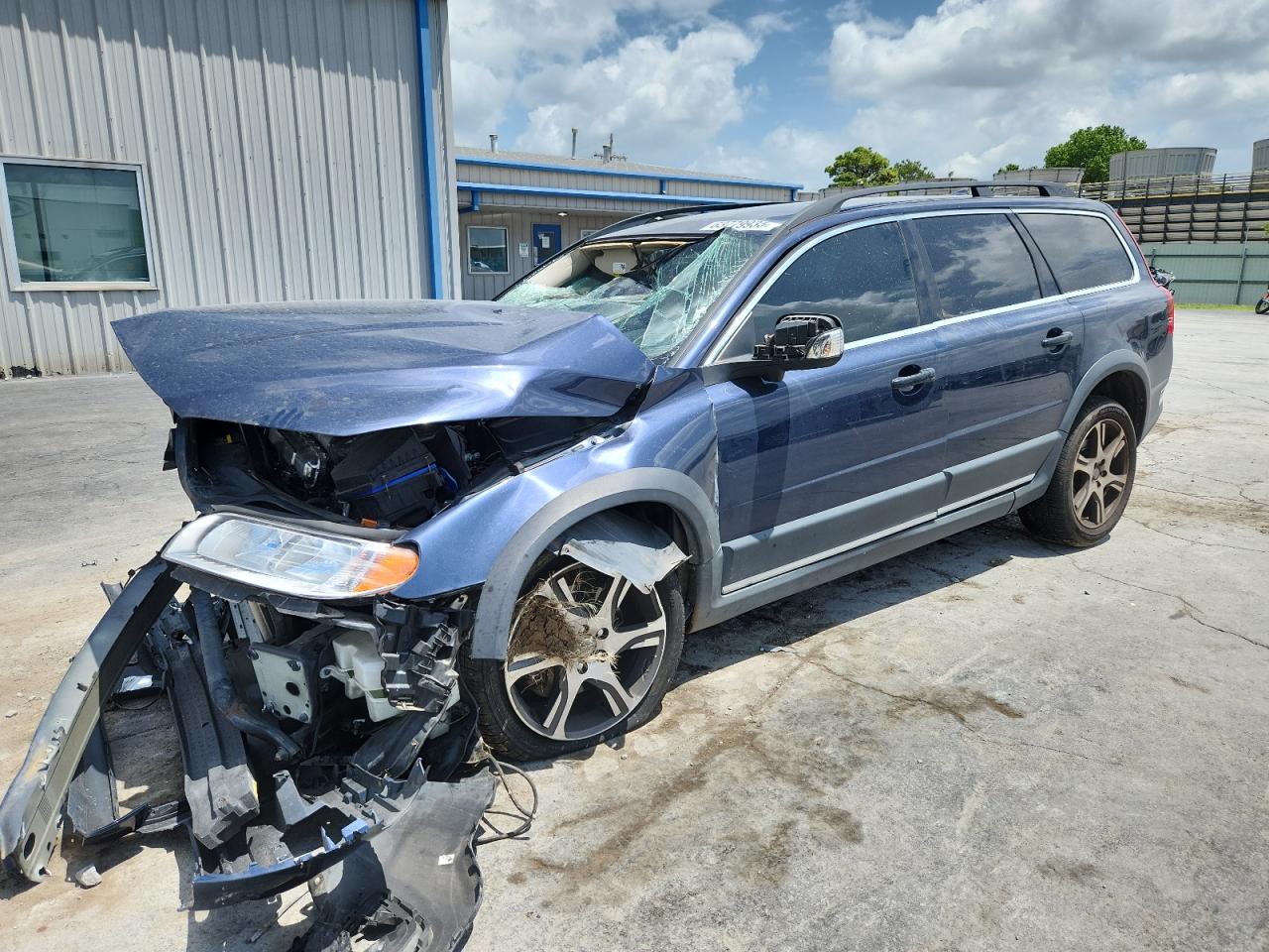 VOLVO XC70 T6