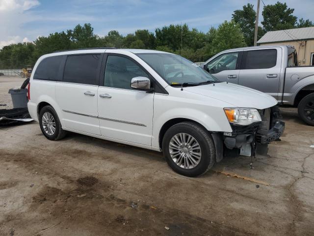 2015 CHRYSLER TOWN & COU - 2C4RC1CG9FR590937