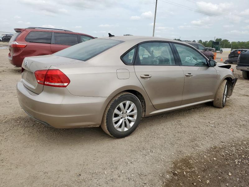 2015 VOLKSWAGEN PASSAT S 1VWAT7A35FC057232