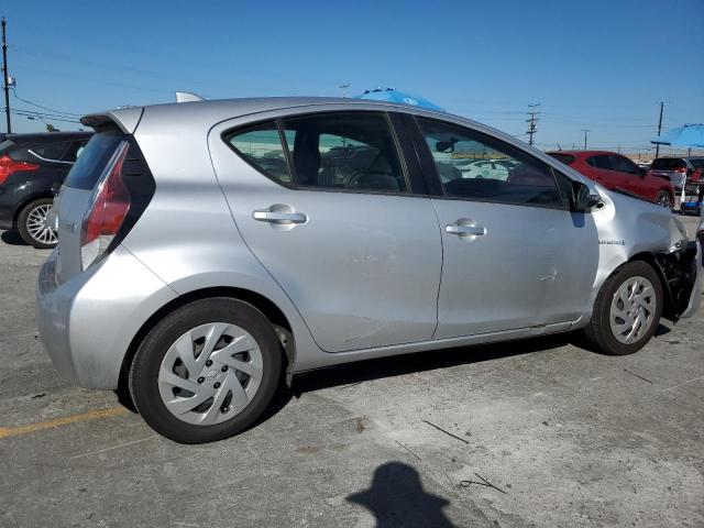 2016 TOYOTA PRIUS C JTDKDTB30G1136476